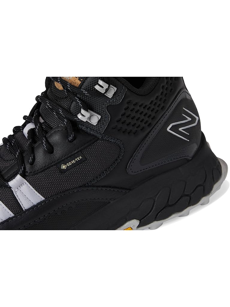 Black New Balance Fresh Foam X Hierro Mid v1