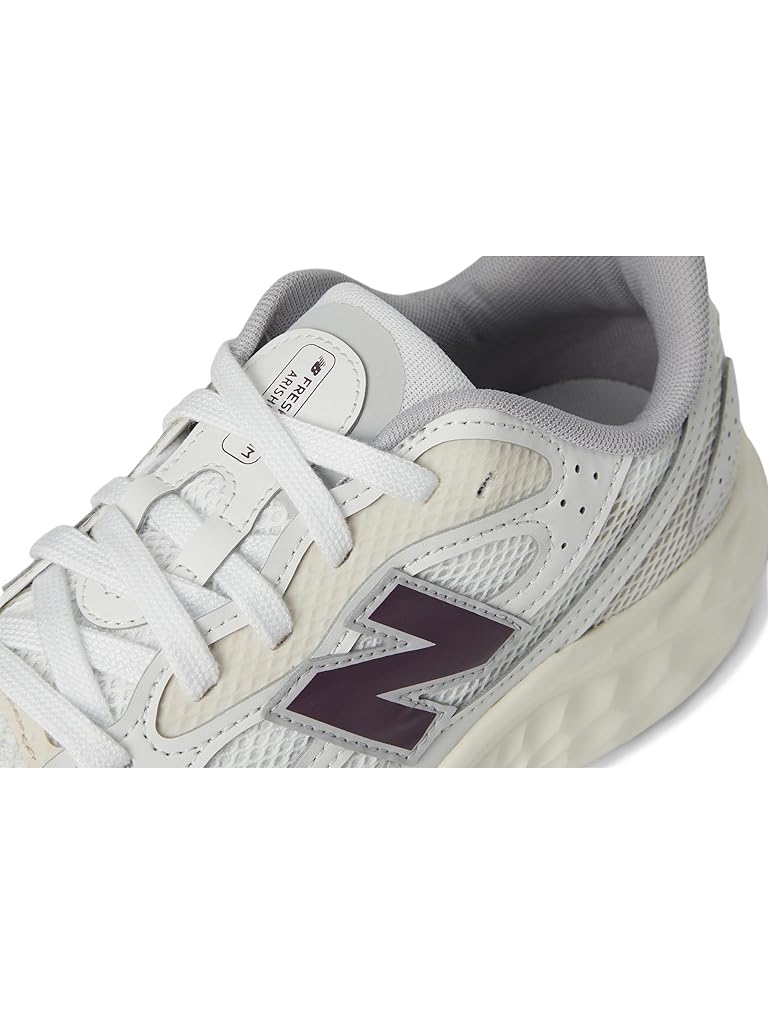 Black New Balance Fresh Foam Arishi v4