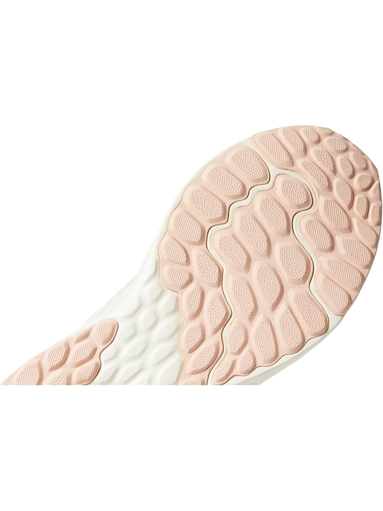 White New Balance Kids Fresh Foam Arishi v4 (Big Kid)