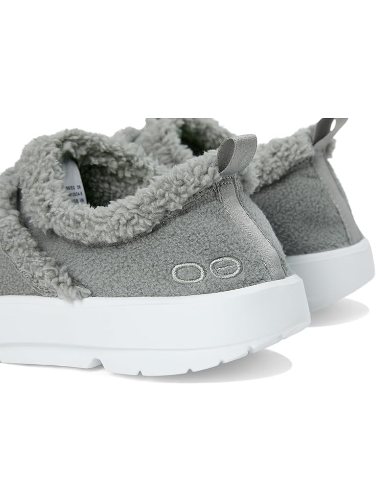 Metallic OOFOS Women's OOcoozie Low Shoe